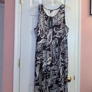 NWT Paisley Maxi Dress with Pockets